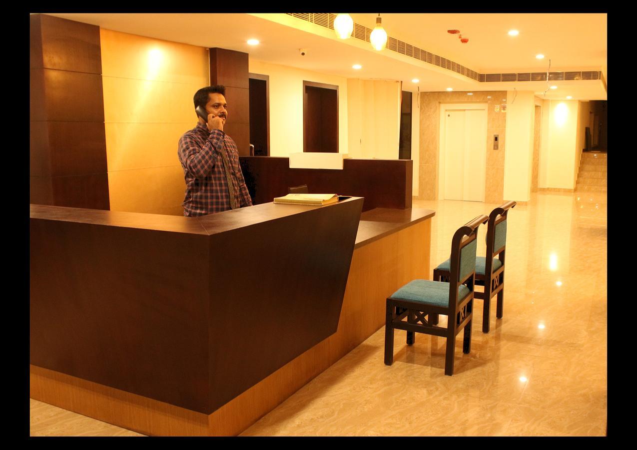 Hotel Yamuna Adur Exterior photo
